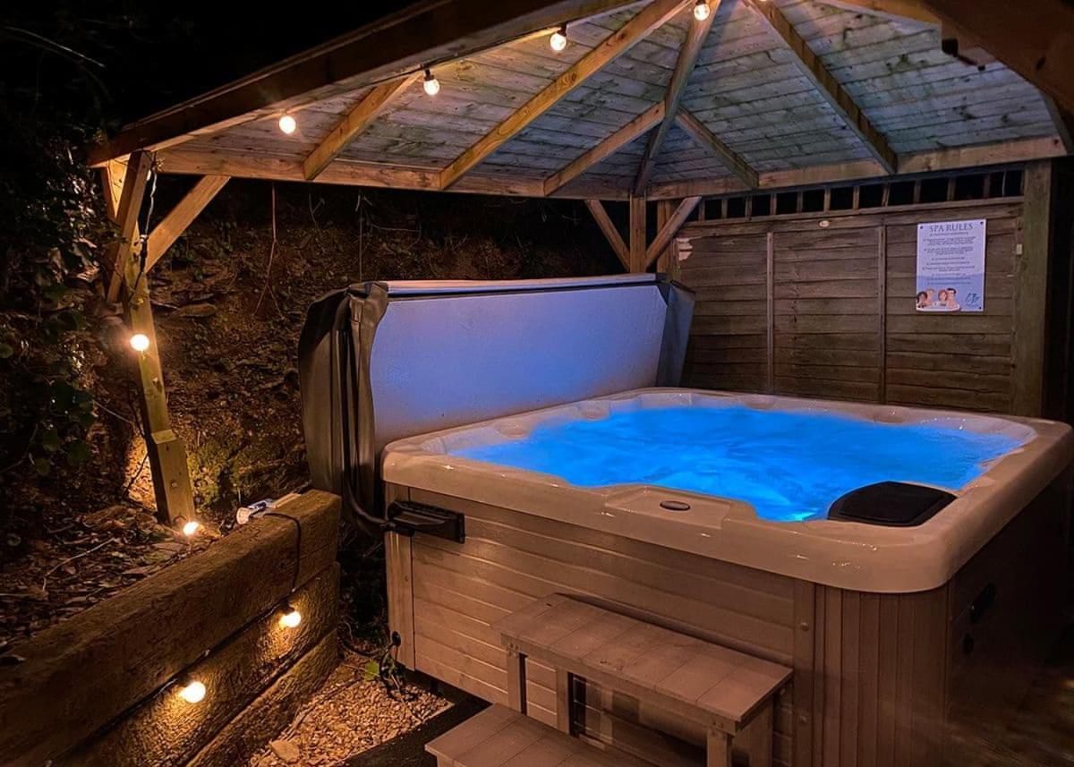Cardigan Bay Holiday Park Екстер'єр фото